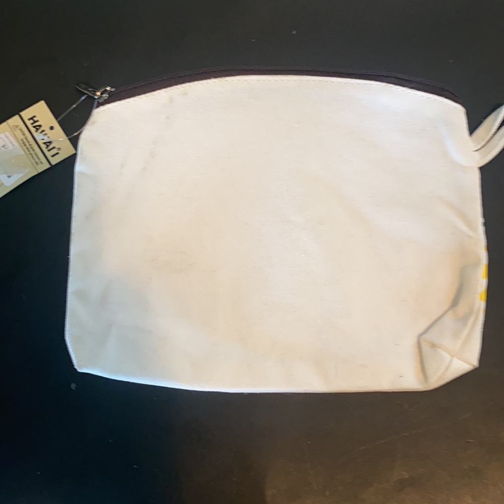 ๐ NWT bag - Picture 2 of 3